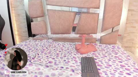 Snapshot of kendall_gracee chatting on 06-03-26, 02:33 kendall online show from 06-03-26, 02:33
