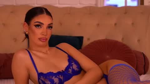 Kendal online show from 12-17-25, 11:11