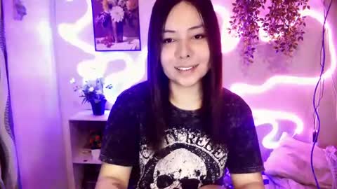 Snapshot of kendall_snow chatting on 06-30-26, 05:25 kendall_snow online show from 06-30-26, 05:25