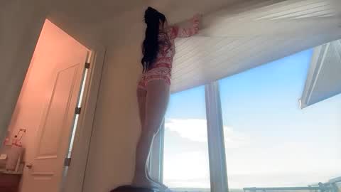 kendallmonroee online show from 12-22-25, 07:44