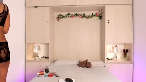 Snapshot of kendallrosse1 chatting on 06-23-26, 12:47 Kendal online show from 06-23-26, 12:47