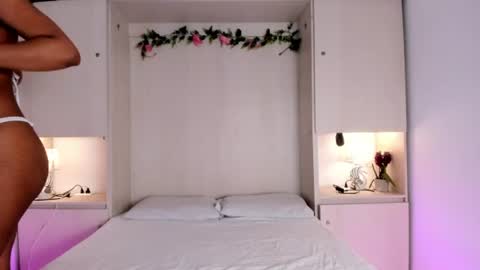 Snapshot of kendallrosse1 chatting on 07-14-26, 12:11 Kendal online show from 07-14-26, 12:11