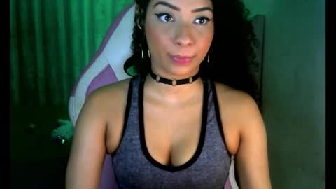 Snapshot of kendallrush2 chatting on 10-11-25, 12:21 Kendall Rush online show from 10-11-25, 12:21