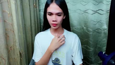 Kendall  online show from 11-25-25, 05:13