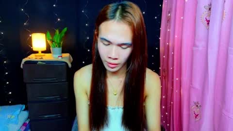 Kendall  online show from 02-11-26, 04:56