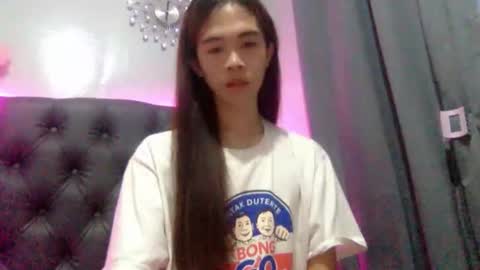 Kendall  online show from 04-16-26, 10:27