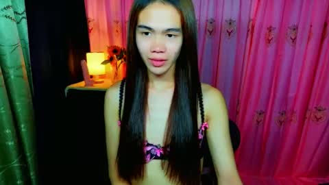 Snapshot of kendallspice_ chatting on 04-23-26, 11:31 Kendall online show from 04-23-26, 11:31