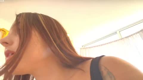 Snapshot of kendalltyler chatting on 05-15-26, 06:59 kendall online show from 05-15-26, 06:59