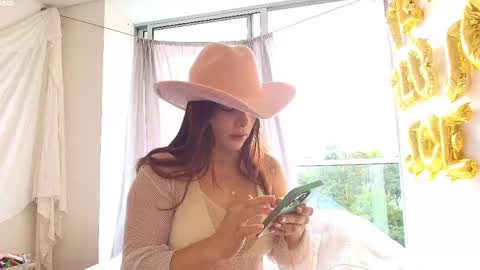 Snapshot of kendalltyler chatting on 06-01-26, 09:38 kendall online show from 06-01-26, 09:38