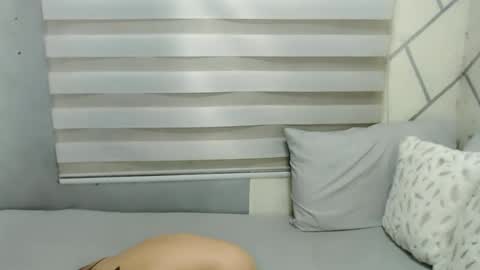Snapshot of kendallxxx16 chatting on 10-06-25, 10:45 Kent online show from 10-06-25, 10:45