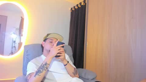 kendel_dimitri online show from 01-20-25, 08:19