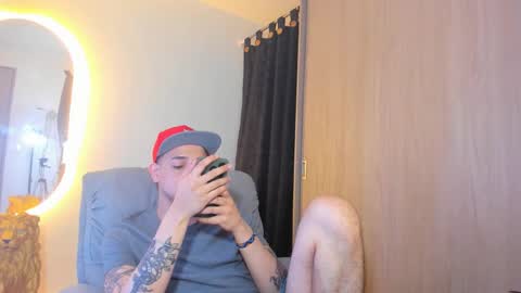 kendel_dimitri online show from 01-31-25, 05:30