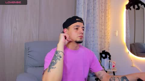 kendel_dimitri online show from 10-24-25, 04:31