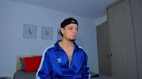 kendel_dimitri online show from 12-02-25, 05:13
