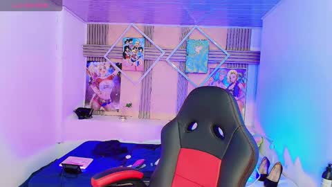 Kendra Bailey online show from 10-28-25, 03:10