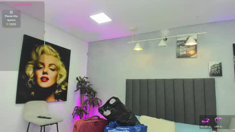 Kendra London online show from 04-11-26, 11:14