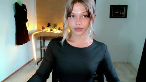 Snapshot of kendra_lunaxx chatting on 05-19-26, 08:09 kendra_lunaxx online show from 05-19-26, 08:09