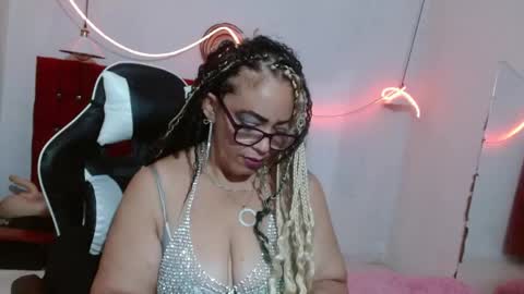 Snapshot of kendra_lust_69 chatting on 06-05-26, 03:46 kendra_lust_69 online show from 06-05-26, 03:46