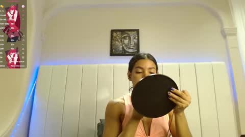 kendra_lux1 online show from 11-24-25, 01:00