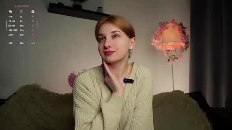 Snapshot of kendrabarby chatting on 10-15-25, 11:32 Eva online show from 10-15-25, 11:32