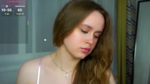 Kira online show from 10-24-25, 06:37