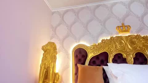 Kendral  online show from 10-07-25, 04:53