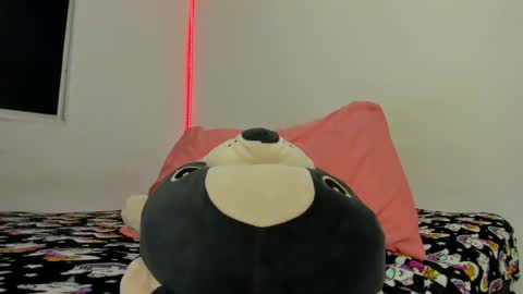 kendra Sthefania online show from 01-11-25, 04:14