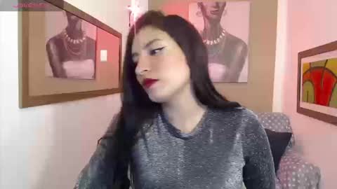 Kendrra online show from 12-22-25, 01:30