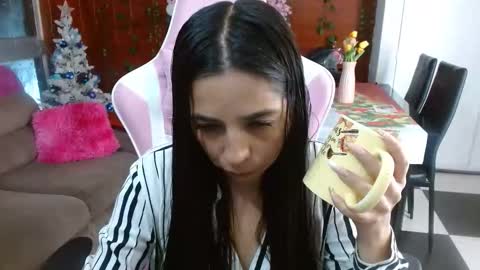 Snapshot of kendy_all4u7 chatting on 01-06-26, 04:49 kendy_all4u7 online show from 01-06-26, 04:49