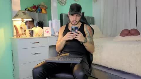 Snapshot of kenfenty chatting on 01-06-26, 12:58 Chriss Morales online show from 01-06-26, 12:58