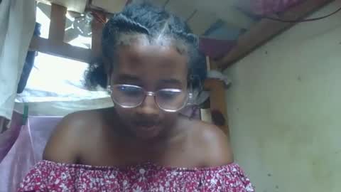 kenilange online show from 12-20-25, 04:25