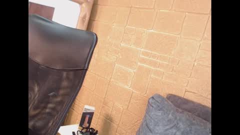 kenn_boy_ online show from 01-28-25, 08:36