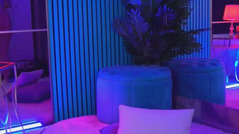 Kendra online show from 01-14-26, 04:56