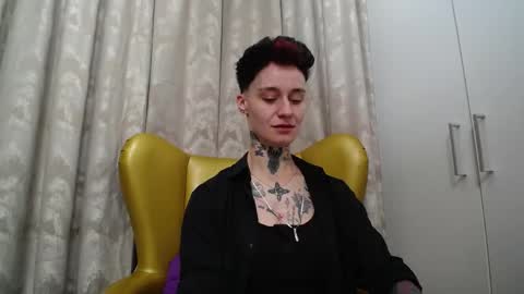 Snapshot of kennyvibe chatting on 04-25-26, 01:41 kennyvibe online show from 04-25-26, 01:41