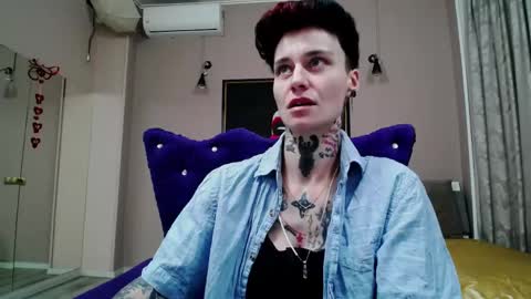 Snapshot of kennyvibe chatting on 05-13-26, 12:02 kennyvibe online show from 05-13-26, 12:02