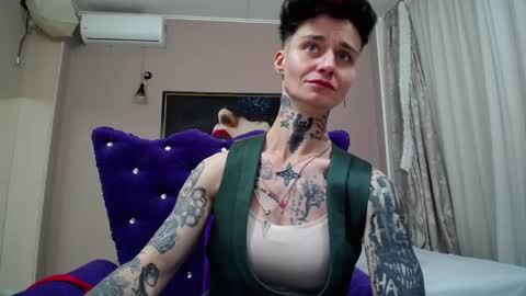 Snapshot of kennyvibe chatting on 06-03-26, 02:33 kennyvibe online show from 06-03-26, 02:33