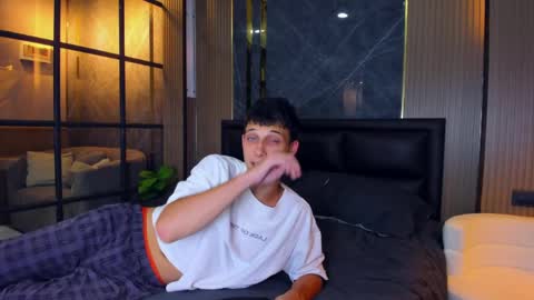 Peter     online show from 03-31-26, 06:30