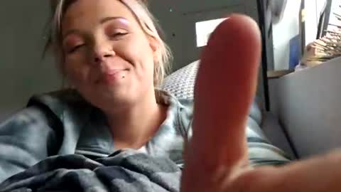 Snapshot of kenzieaspel chatting on 07-08-26, 03:33 Kenzie online show from 07-08-26, 03:33