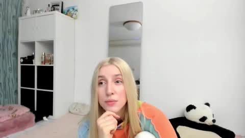 Kenzie online show from 02-15-26, 11:08