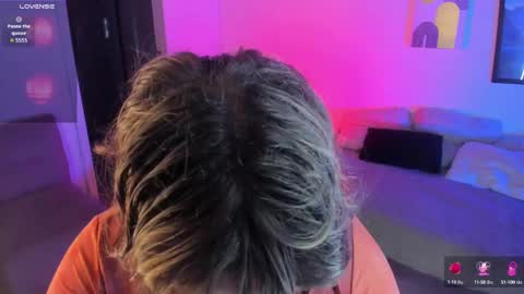 Kenzie online show from 09-28-25, 05:13