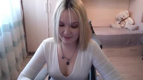Snapshot of keralapidus chatting on 07-07-26, 02:21 Evelyn online show from 07-07-26, 02:21