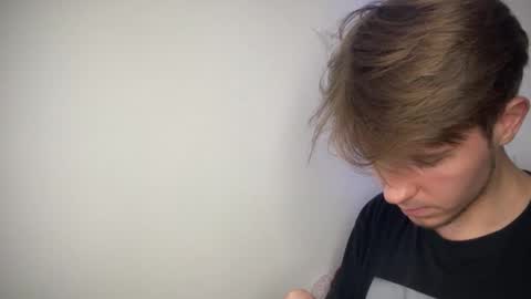 Kero online show from 10-19-25, 07:47