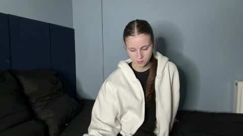 Kara online show from 03-29-26, 04:18