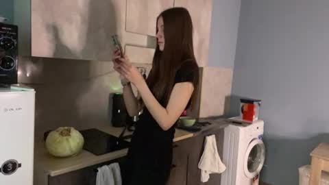 Kara online show from 03-31-26, 03:23