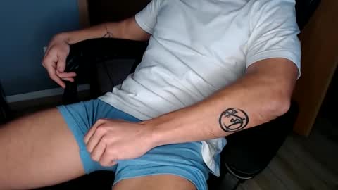 Snapshot of keulngtd chatting on 11-02-25, 10:06 Sir Phillippe online show from 11-02-25, 10:06