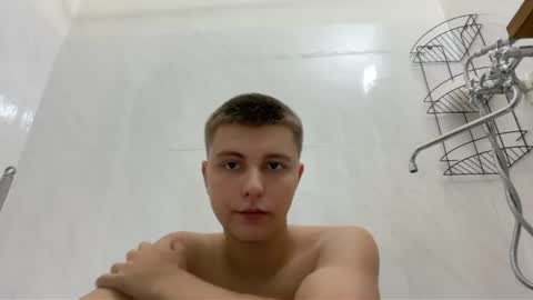Snapshot of keviinx444 chatting on 08-07-26, 03:03 Keva online show from 08-07-26, 03:03