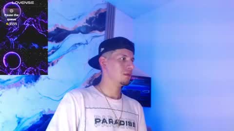 Snapshot of kevin__max_ chatting on 06-09-26, 03:18 Kev online show from 06-09-26, 03:18