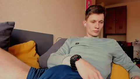 Snapshot of kevin_hornyyy chatting on 05-20-26, 07:03 kevin online show from 05-20-26, 07:03