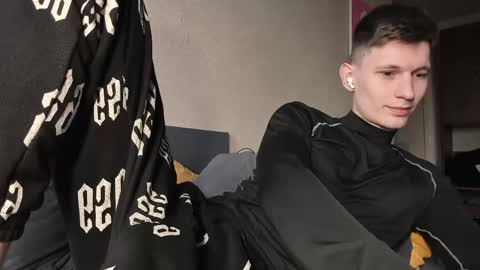Snapshot of kevin_hornyyy chatting on 05-23-26, 07:13 kevin online show from 05-23-26, 07:13
