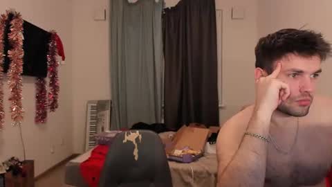 Snapshot of kevin_hornyyy chatting on 06-25-26, 10:14 kevin online show from 06-25-26, 10:14